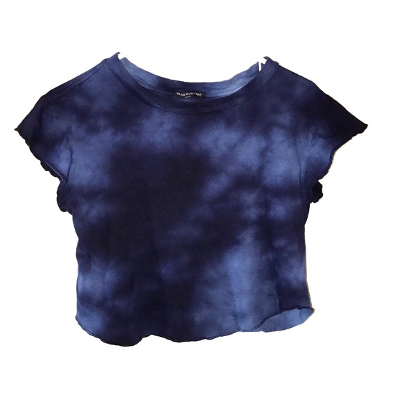 Brandy Melville Tops - Brandy Melville Cute Crop Top